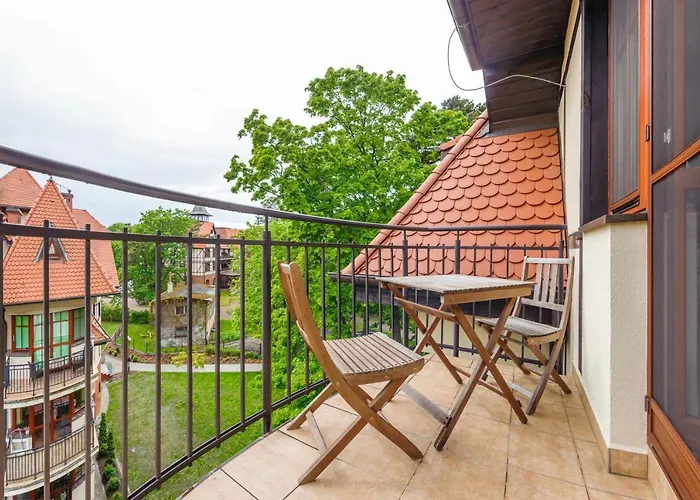 Hania, Sun & Snow 库瑞尼卡慕斯卡